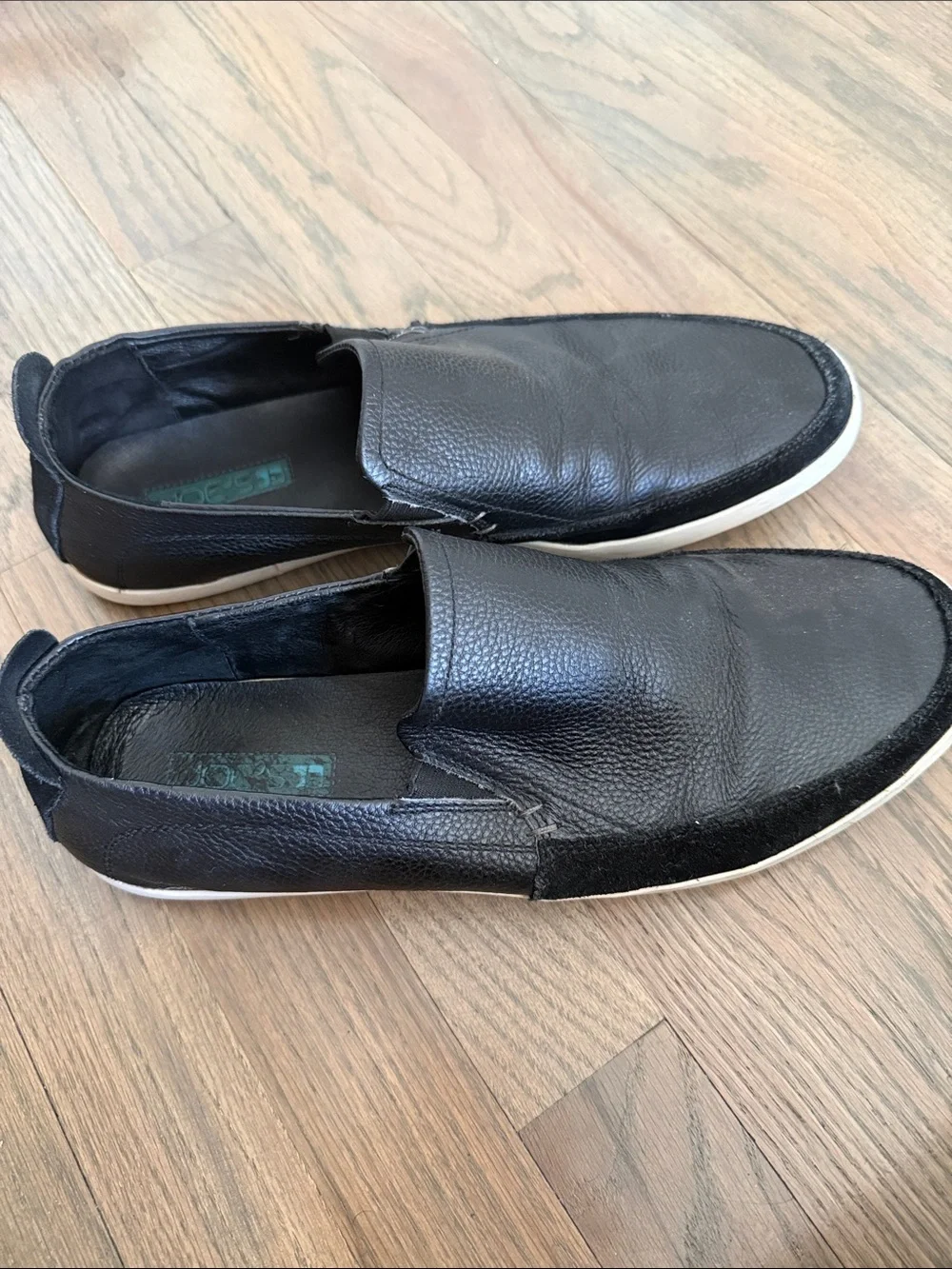 Men's Black Leather Slip-On Loafers